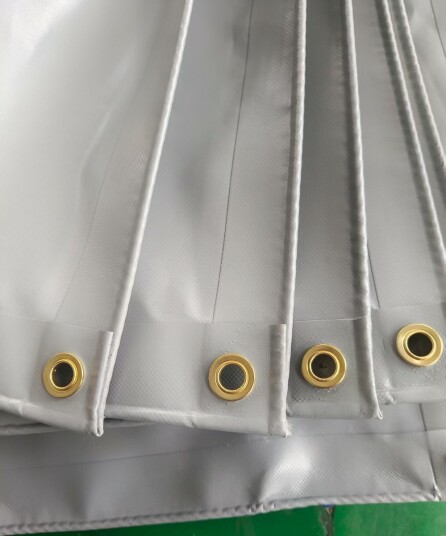 2x4 meter PVC Presenning 600g/m2 2x4 meter PVC Presenning 600g/m2