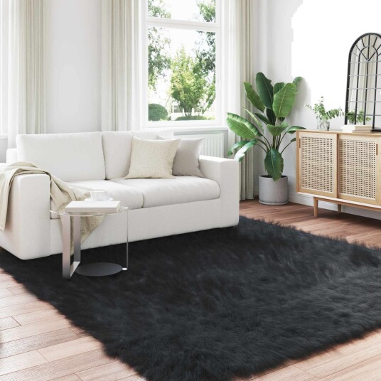 Faux Skinnmatte Tafalla Svart 240 x 240 cm Polyester
