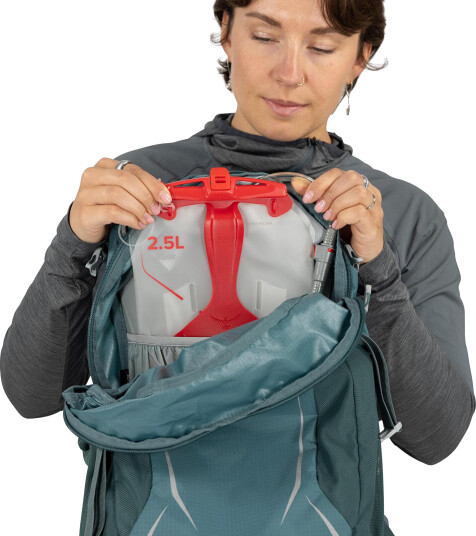 Superlett Dagstursekk Hikelite 26 Fra Osprey Cascade Blue