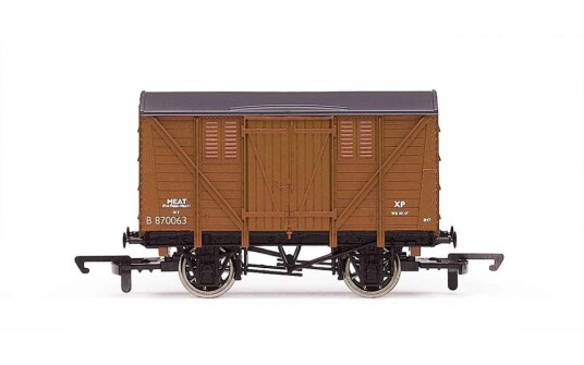 Hornby BR 10Ton Quad Vent Meat Van No.B870063 - Era 4 Hornby BR 10Ton Quad Vent Meat Van No.B870063 - Era 4