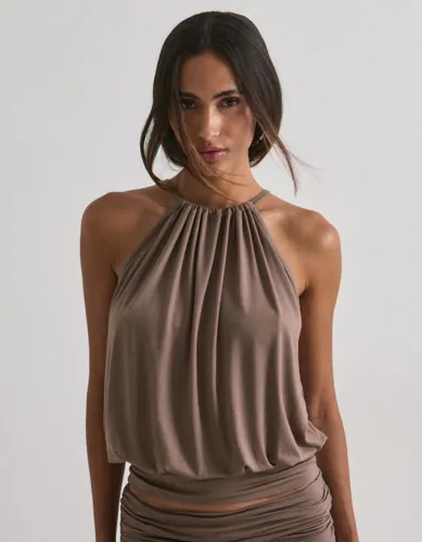 Nelly   Brun   Soft Drape Tie Back Top