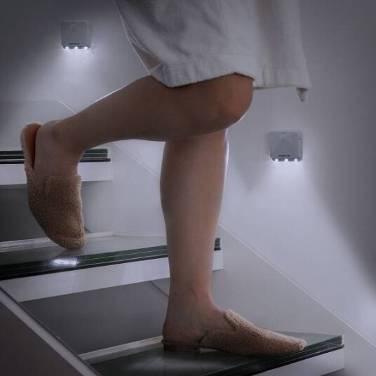 Led lys med bevegelsessensor - 2 stk Led lys med bevegelsessensor - 2 stk
