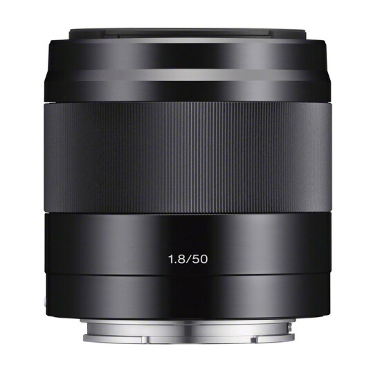 Sony 50 mm f/1.8 E-Mount Portrettobjektiv - Lyssterkt og kompakt
