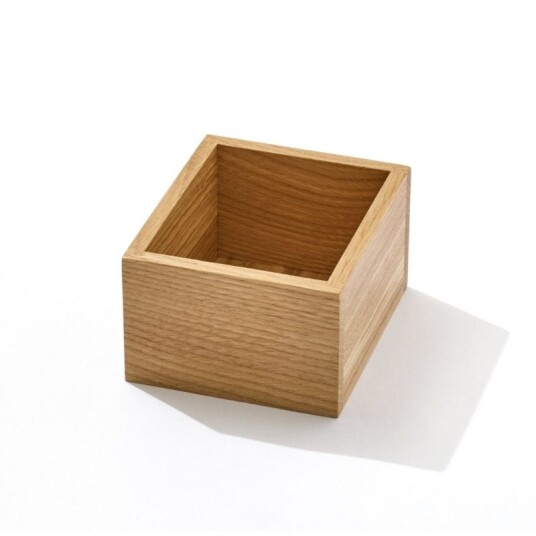 Linn Bad Boksar Skuffeinnlegg Eik / 100x117x65cm Linn Bad Boksar Skuffeinnlegg Eik / 100x117x65cm