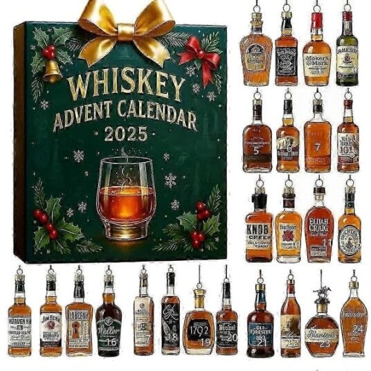 Whisky Advent julekalenderen 2025 inneholder 24 utsøkte miniatyrflasker.