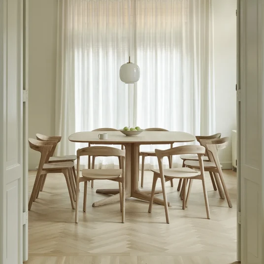 Ethnicraft Corto Spisebord 150x150 cm Eg