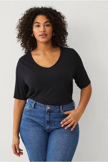 Ellos Plus Collection Myk topp med V hals Svart