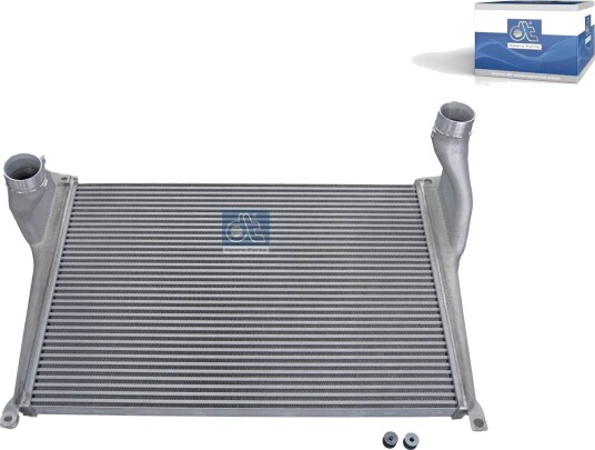Intercooler DT Spare Parts 4.01021