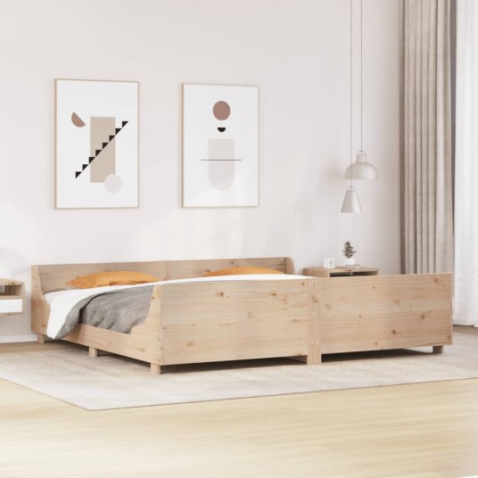  Sengeramme med madrass 200x200 cm heltre furu 8721102946592