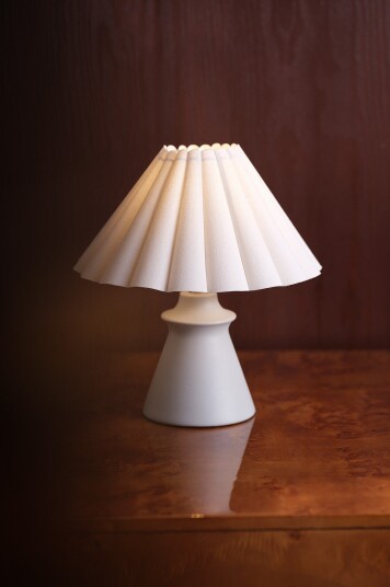 Jotex GIGA bordlampe Grå 2194768010 Jotex GIGA bordlampe Grå 2194768010