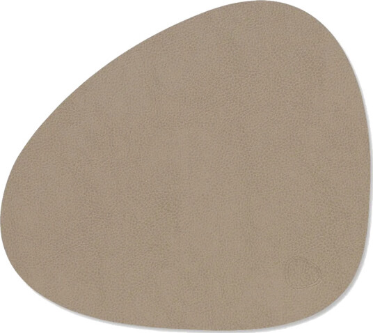 LIND DNA Serene spisebrikke curve S 24 x 28 cm Mole Grey LIND DNA Serene spisebrikke curve S 24 x 28 cm Mole Grey