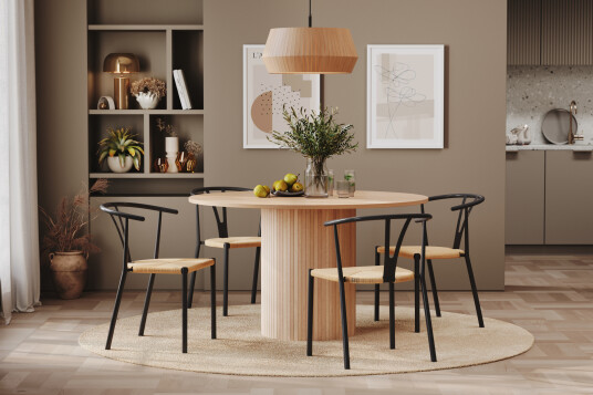 Bark Spisegruppe 130 cm Rund inkl 4 Elysia Stoler Hvit / Svart
