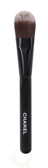 Chanel Les Pinceaux Foundation Brush 1 piece No 100