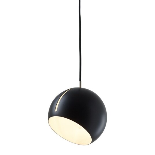 Nyta Tilt Globe Pendel Lampe Sort Hvit Stoffledning