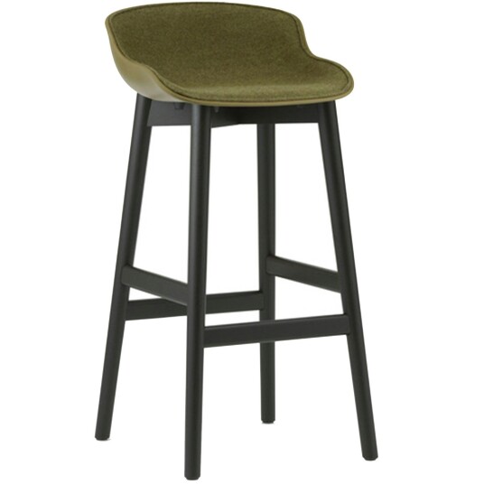 Normann Copenhagen Hyg Barstol 75 cm Polstret Front Olive / Svart Eik