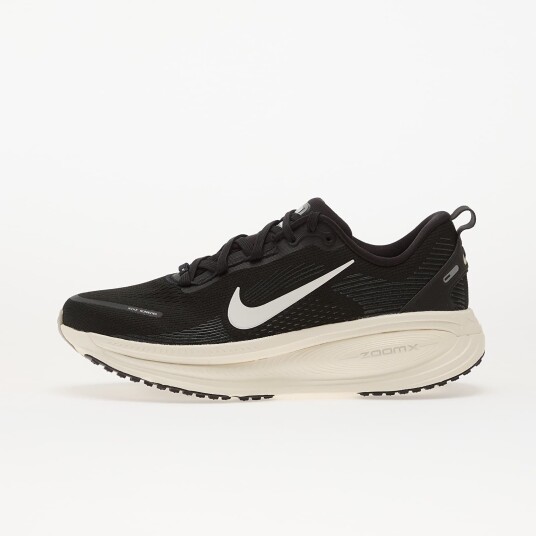 Nike Joggesko Vomero 18 Black/ Summit White Coconut Milk Lt Iron Ore EUR 44 Nike Joggesko Vomero 18 Black/ Summit White Coconut Milk Lt Iron Ore EUR 44