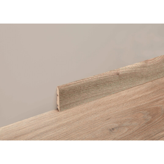 BERRYALLOC EIK HVITOLJET SOKKELLIST 2400X14X60 BERRYALLOC EIK HVITOLJET SOKKELLIST 2400X14X60
