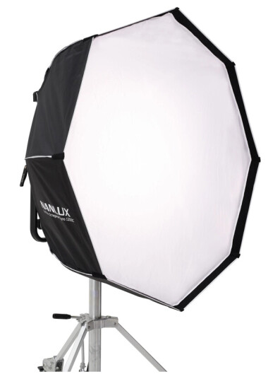 Nanlux Dyno 1200C Octagonal Softbox 152cm Åttekantet Softbox med Eggcrate Nanlux Dyno 1200C Octagonal Softbox 152cm Åttekantet Softbox med Eggcrate