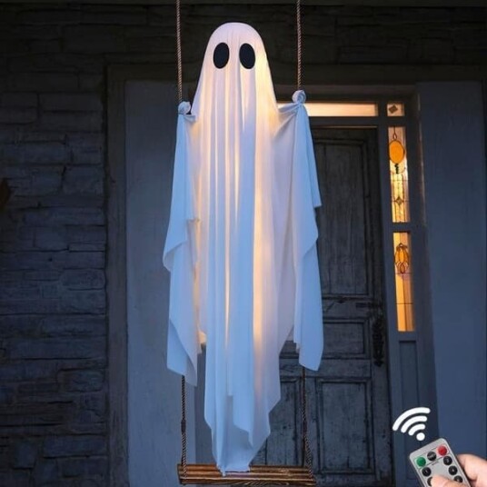 Halloween Hengende Spøkelse på Huske med Lysslynge