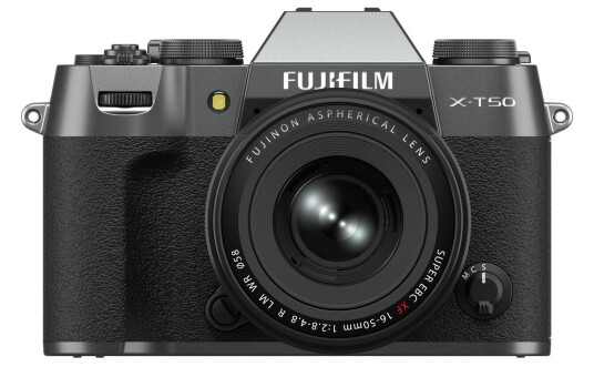 Fujifilm X-T50 m/16-50mm f/2.8-4.8 R LM Charcoal. 40.2 MP. APS-C. X-Processor 5