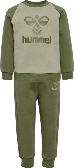 Hummel Humming Tracksuit Olivine 74 Hummel Humming Tracksuit Olivine 74