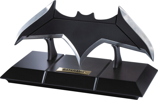 Batman - Batarang Prop Replica with display