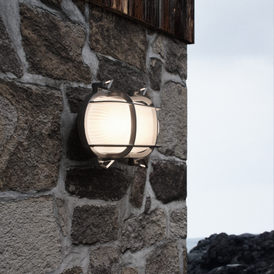 Helford vegglampe utendørs IP64 - Nikkel