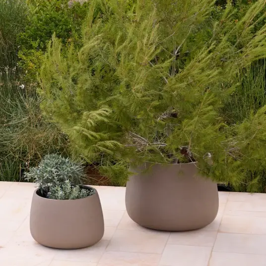 Cane line Soil potte rund medium Taupe structure fiberglas Cane line Soil potte rund medium Taupe structure fiberglas