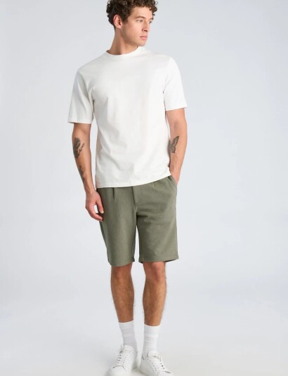 Lindbergh Superflex Elastic Waist Shorts   Khaki green   L