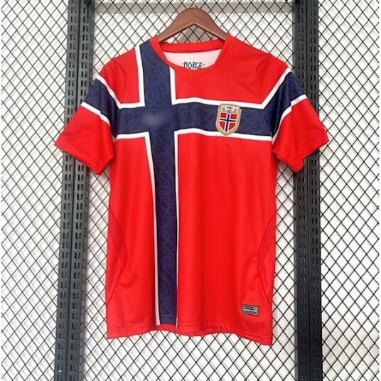 2026 World Cup Norges herrelandslag hjemmedrakt + shorts + sokker nr. 20 Nusa tryktbt