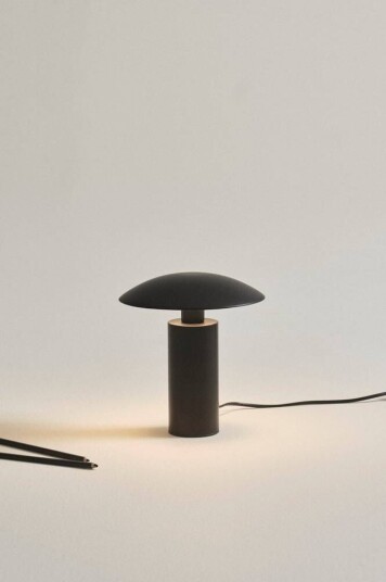 Jotex NORIO bordlampe Svart 1721443-01-0 1708486-02-0 Jotex NORIO bordlampe Svart 1721443-01-0 1708486-02-0