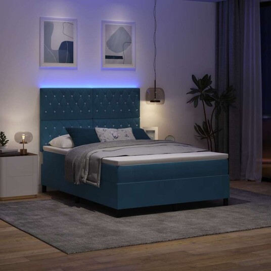 Box Spring Seng med Madrass & LED Mørk Blå 140x190 cm Fløyel Box Spring Seng med Madrass & LED Mørk Blå 140x190 cm Fløyel