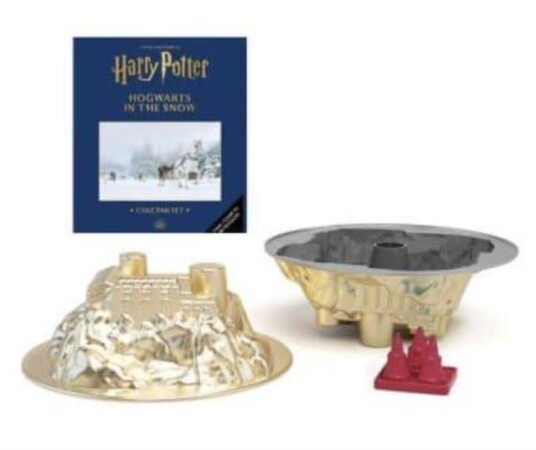 Harry Potter: Hogwarts in the Snow Cake Pan Set