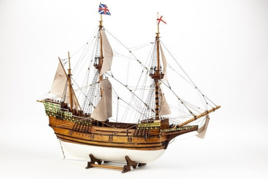 1:60 Mayflower Skrog i tre