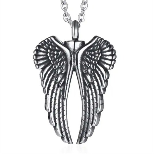 Grow wings halssmykke i rustfritt stål. Grow wings halssmykke i rustfritt stål.
