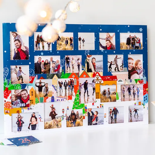 smartphoto Julekalender med plakat Juleby smartphoto Julekalender med plakat Juleby