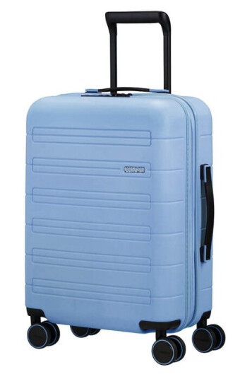 American Tourister Nova Stream Spinner 55/20 Expand Pastell Blå American Tourister Nova Stream Spinner 55/20 Expand Pastell Blå
