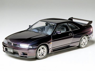 Tamiya 1/24 Nissan Skyline GT-R V Spec (R33)
