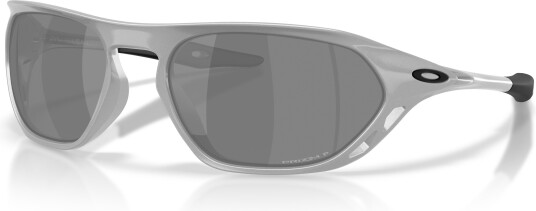 Oakley Cage Jacket X-Silver/Prizm™ Black Polarized, M (133 mm) Oakley Cage Jacket X-Silver/Prizm™ Black Polarized, M (133 mm)
