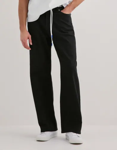 Que Sera Sera Warren Wide Denim Loose fit jeans Svart Que Sera Sera Warren Wide Denim Loose fit jeans Svart