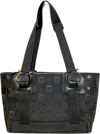 Salvatore Ferragamo Dame Svart