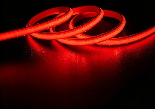 Ledlife 5m 9W/m Rød Slim COB strip   230V IP67 vanntett 296 LED kan klippes hver 10cm   Forpakning : 20m inkl. støpsel