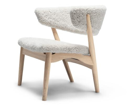 Sibast Furniture Sibast Furniture No 7 Lenestol Heltrukket Hvitoljet Eik og Saueskinn Kort Måneskinn Sibast Furniture Sibast Furniture No 7 Lenestol Heltrukket Hvitoljet Eik og Saueskinn Kort Måneskinn