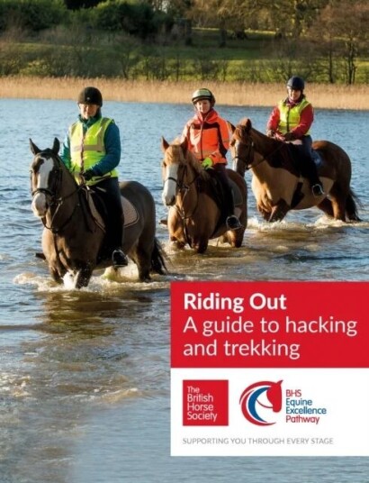 Bhs Riding Out Av The British Horse Society