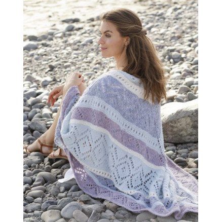 Â LiljesjalÂ by DROPS Design Sjal Strikkeoppskrift 104x208 cm