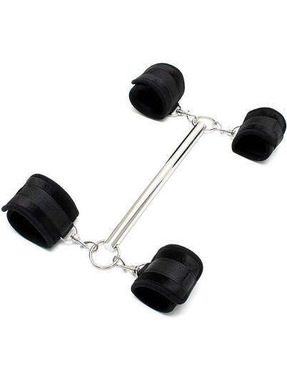 Rimba Spreader Bar with Cuffs