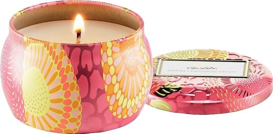 Voluspa Nãpali Passion Fruit Mini Tin Candle 25H Rosa