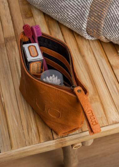Muud Laura Make-up Bag Skinn Brun