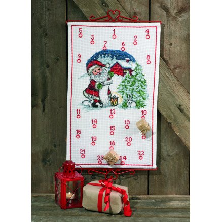Permin Broderisett Julekalender Julenisse og Kaniner 38 x 62 cm