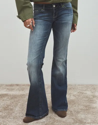 Nelly Blå Super Low Waist Bootcut Jeans